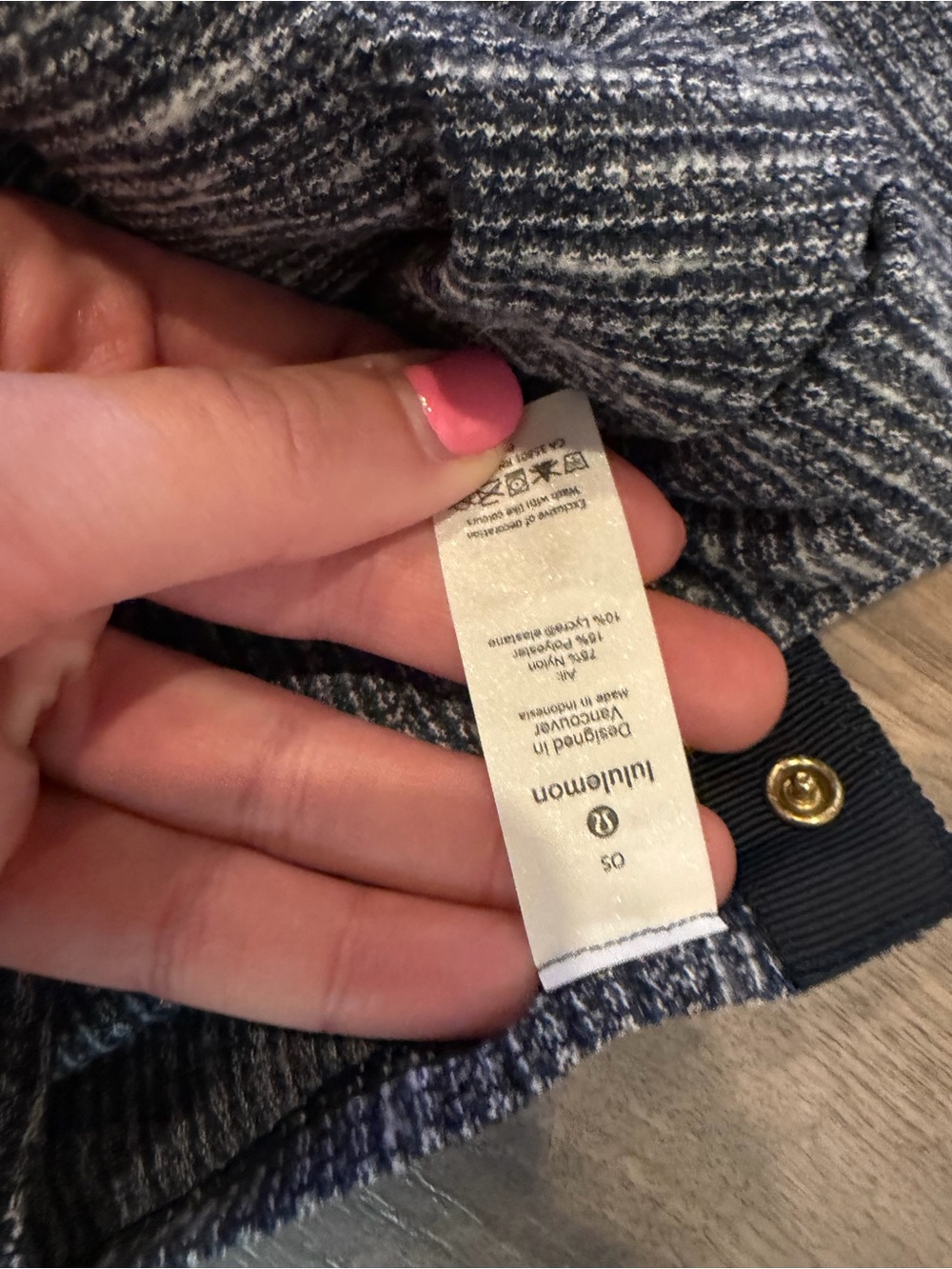 Lululemon Vinyasa Scarf - Picture 4 of 5